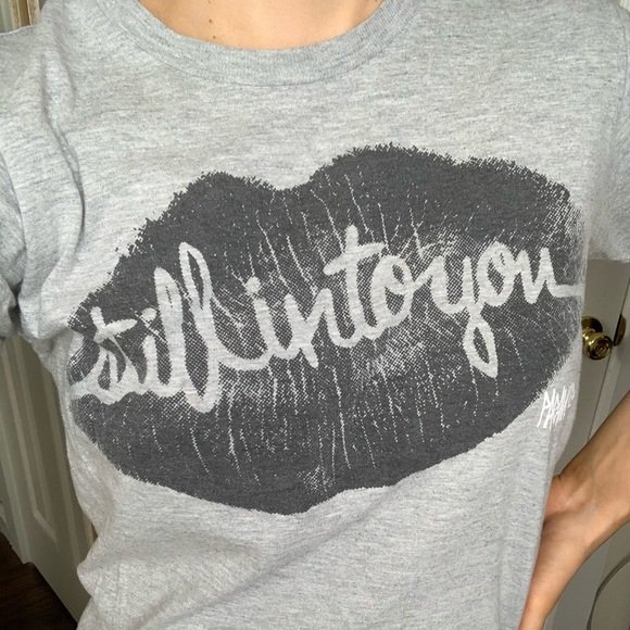 Paramore Band Tee - Still Into You - Small - Picture 2 of 2